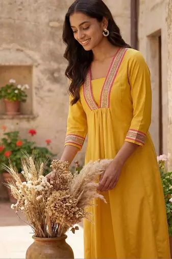 Women Tiered Gotta Patti Kurta with Trousers
