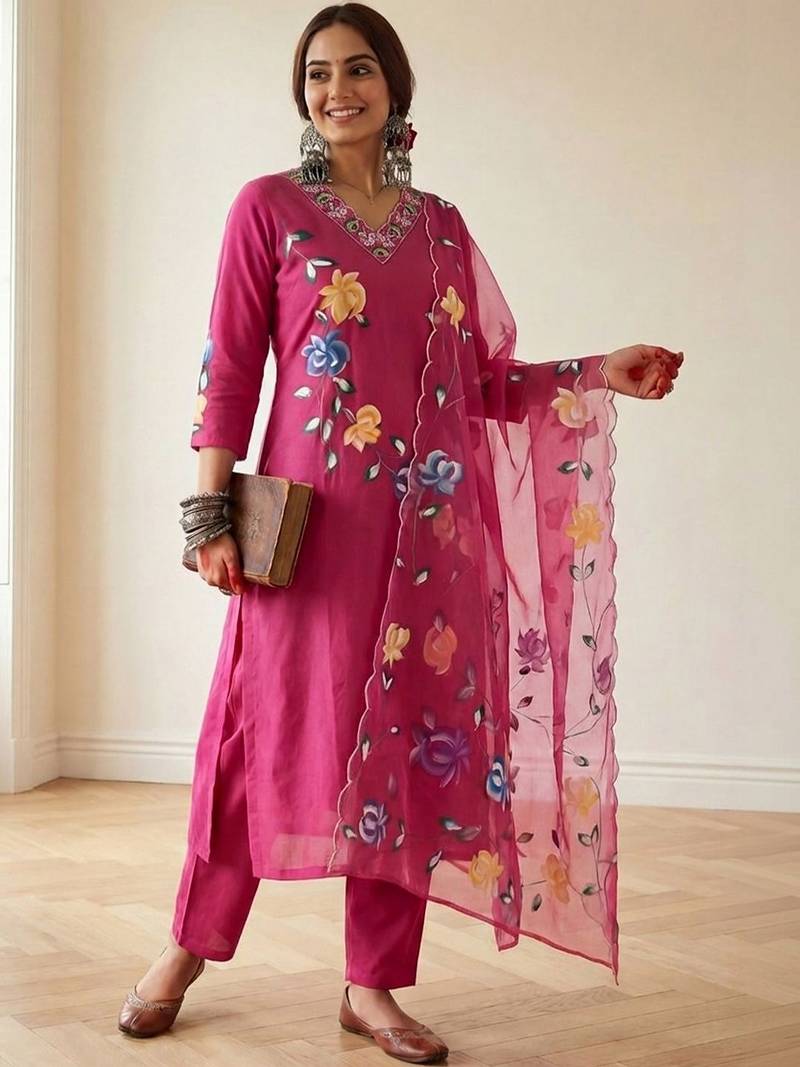 Women Floral Printed Regular Pure Cotton Kurta with Trousers & With Dupatta