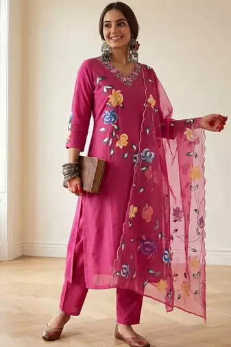 Women Floral Printed Regular Thread Work Pure Cotton Kurta with Trousers & With Dupatta