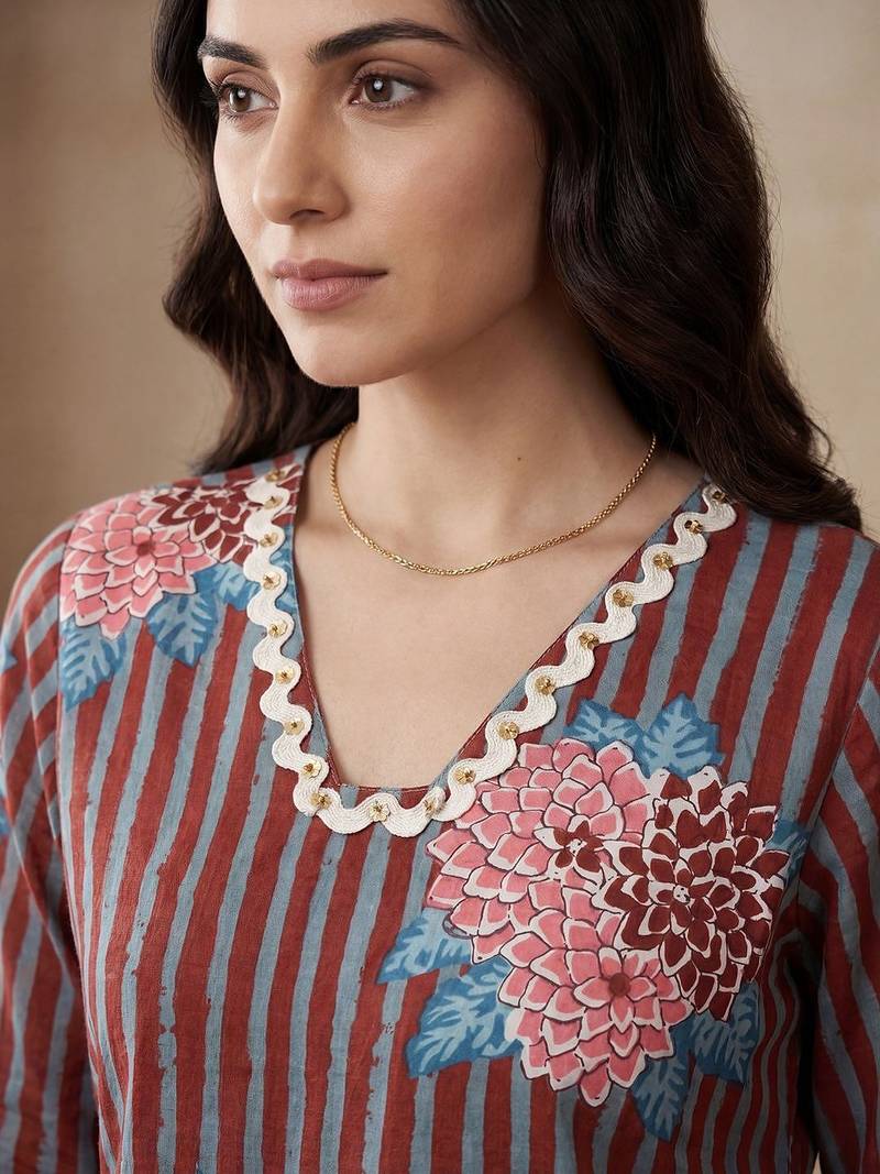 Women Striped Regular Thread Work Pure Cotton Kurta with Trousers & With Dupatta