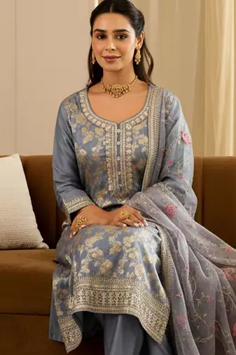 Women Ethnic Motifs Thread Work Kurta with Trousers & With Dupatta