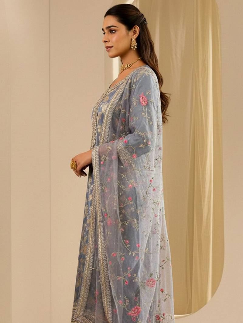 Women Ethnic Motifs Thread Work Kurta with Trousers & With Dupatta