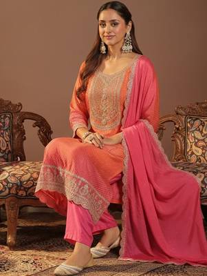 Women Ethnic Motifs Printed Regular Thread Work Kurta with Trousers & With Dupatta 6