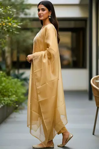 Women Ethnic Motifs Embroidered Regular Thread Work Kurta with Trousers & With Dupatta
