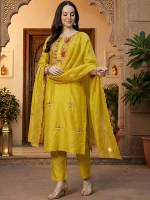 Women Ethnic Motifs Embroidered Regular Thread Work Kurta with Trousers & With Dupatta 1