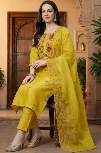 Women Ethnic Motifs Embroidered Regular Thread Work Kurta with Trousers & With Dupatta