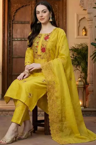 Women Ethnic Motifs Embroidered Regular Thread Work Kurta with Trousers & With Dupatta