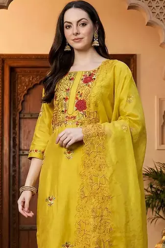 Women Ethnic Motifs Embroidered Regular Thread Work Kurta with Trousers & With Dupatta
