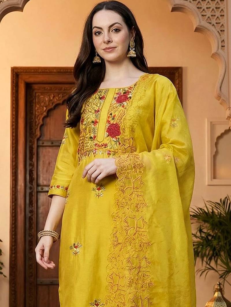 Women Ethnic Motifs Embroidered Regular Thread Work Kurta with Trousers & With Dupatta