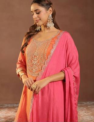 Women Ethnic Motifs Printed Regular Thread Work Kurta with Pyjamas & With Dupatta 4