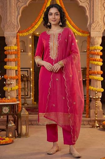 Women Ethnic Motifs Embroidered Regular Thread Work Kurta with Trousers & With Dupatta
