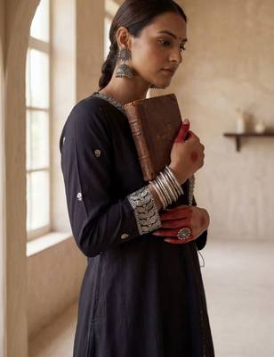 Women Ethnic Motifs Embroidered Angrakha Thread Work Kurta with Trousers & With Dupatta 3