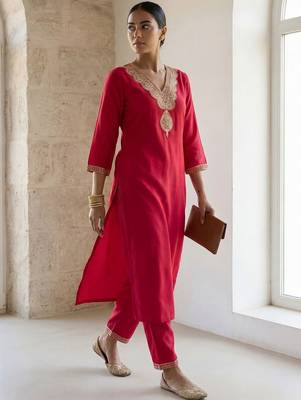Women Ethnic Motifs Embroidered Regular Thread Work Liva Kurta with Trousers 5