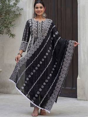 Women Ethnic Motifs Embroidered Panelled Thread Work Pure Cotton Kurta with Trousers & With Dupatta 3