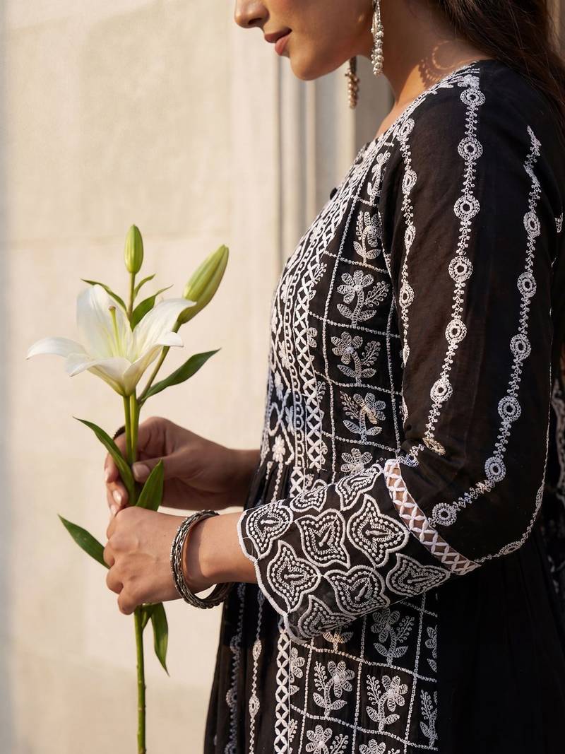 Women Ethnic Motifs Embroidered Panelled Thread Work Pure Cotton Kurta with Trousers & With Dupatta
