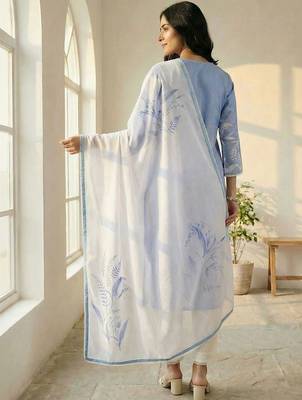 Women Floral Printed Regular Thread Work Linen Kurta with Trousers & With Dupatta 3