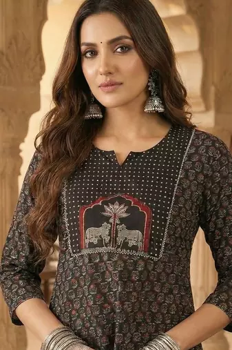 Women Ethnic Motifs Printed Regular Thread Work Pure Cotton Kurta with Trousers & With Dupatta