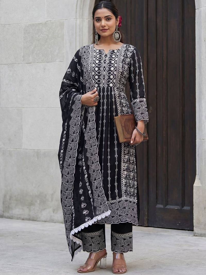 Women Ethnic Motifs Embroidered Regular Thread Work Pure Cotton Kurta with Trousers & With Dupatta