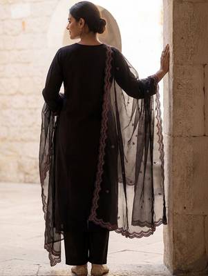 Women Ethnic Motifs Embroidered Regular Thread Work Kurta with Trousers & With Dupatta 4