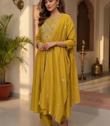 Women Ethnic Motifs Embroidered Pleated Thread Work Kurta with Trousers & With Dupatta