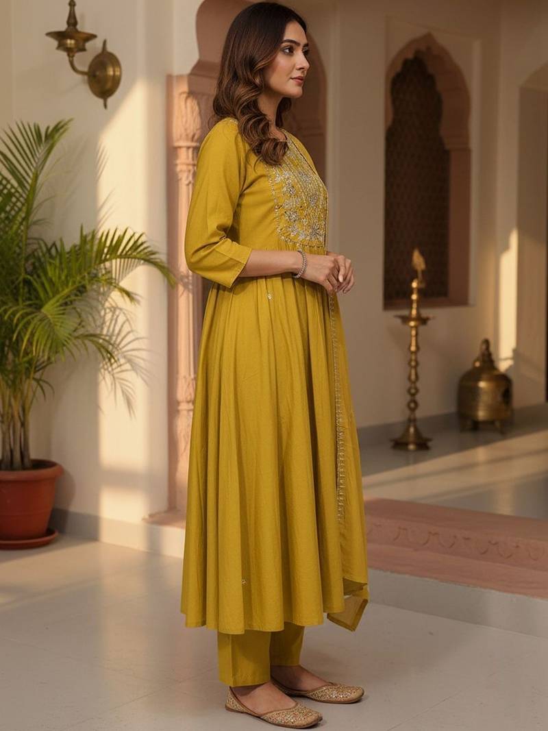 Women Ethnic Motifs Embroidered Pleated Thread Work Kurta with Trousers & With Dupatta