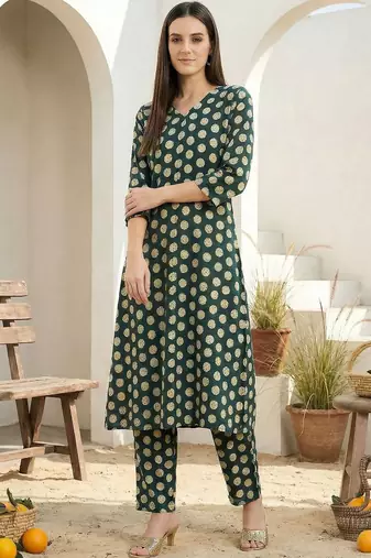 Women Ethnic Motifs Printed Regular Pure Cotton Kurta with Trousers