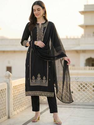 Women Ethnic Motifs Embroidered Regular Thread Work Kurta with Trousers & With Dupatta 2