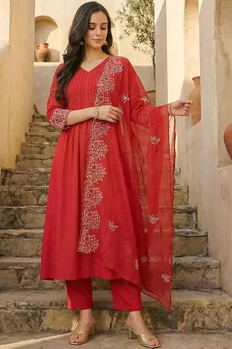Women Ethnic Motifs Panelled Thread Work Kurta with Trousers & With Dupatta