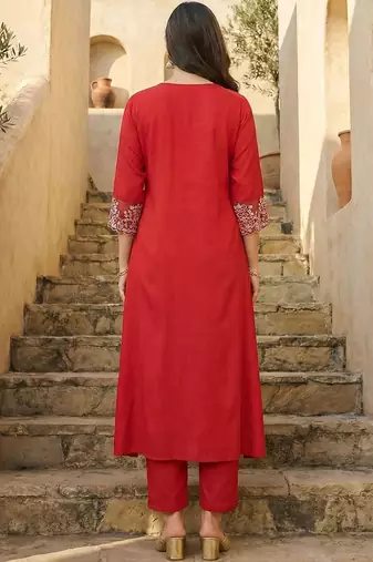 Women Ethnic Motifs Panelled Thread Work Kurta with Trousers & With Dupatta