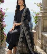Women Ethnic Motifs Regular Thread Work Kurta with Trousers & With Dupatta