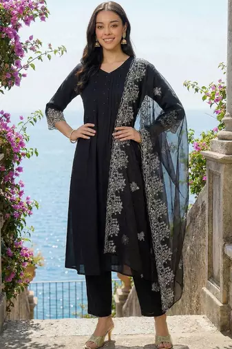 Women Ethnic Motifs Regular Thread Work Kurta with Trousers & With Dupatta