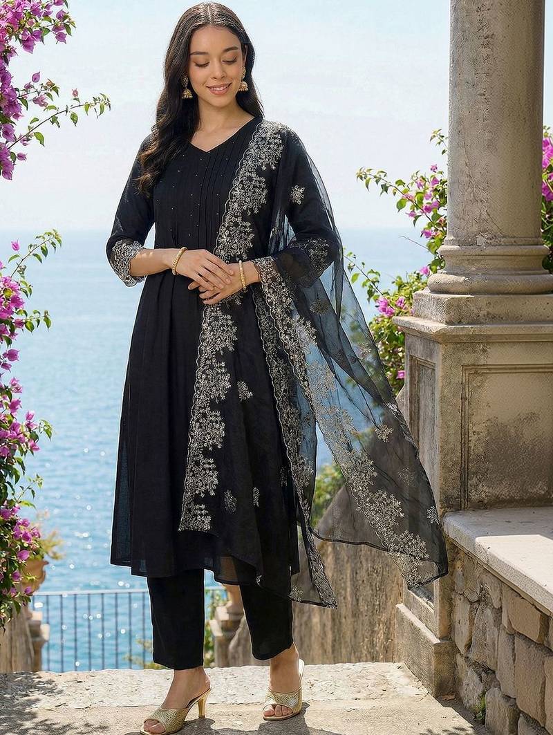 Women Ethnic Motifs Regular Thread Work Kurta with Trousers & With Dupatta