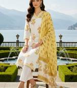 Women Floral Printed Regular Pure Cotton Kurta with Trousers & With Dupatta