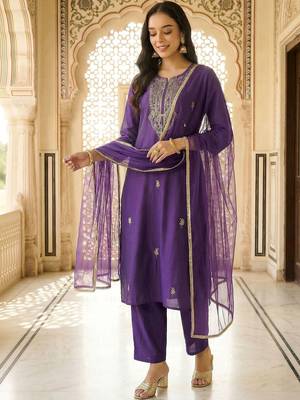 Women Ethnic Motifs Embroidered Regular Thread Work Kurta with Trousers & With Dupatta 4