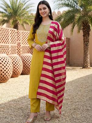 Women Embroidered Regular Kurta with Trousers & With Dupatta 5