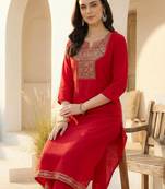 Women Ethnic Motifs Embroidered Regular Thread Work Kurta with Trousers