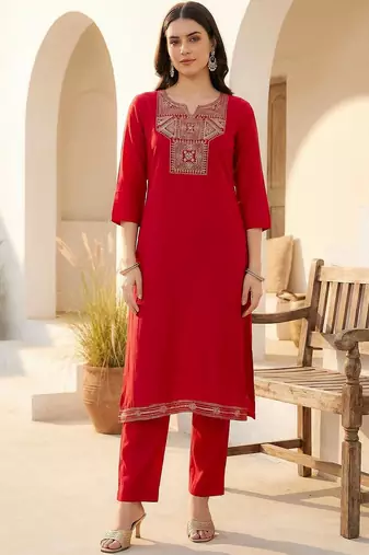 Women Ethnic Motifs Embroidered Regular Thread Work Kurta with Trousers