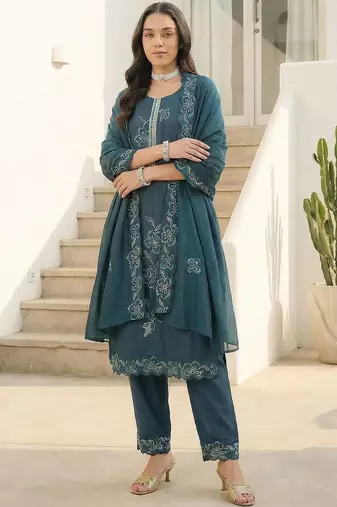 Women Floral Embroidered Regular Thread Work Kurta with Trousers & With Dupatta