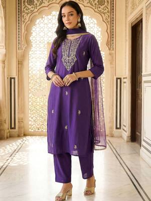 Women Ethnic Motifs Embroidered Regular Thread Work Kurta with Trousers & With Dupatta 2
