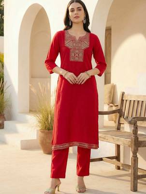 Women Ethnic Motifs Embroidered Regular Thread Work Kurta with Trousers 1