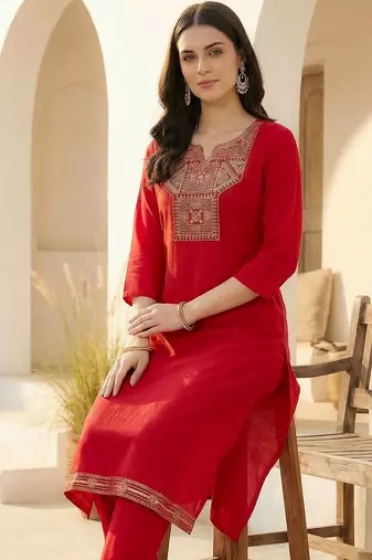 Women Ethnic Motifs Embroidered Regular Thread Work Kurta with Trousers