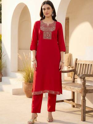 Women Ethnic Motifs Embroidered Regular Thread Work Kurta with Trousers 5