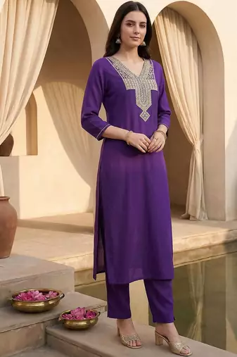 Women Ethnic Motifs Embroidered Regular Thread Work Kurta with Trousers