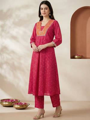 Women Ethnic Motifs Embroidered Regular Thread Work Silk Kurta with Trousers 1