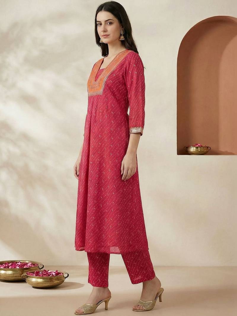 Women Ethnic Motifs Embroidered Regular Thread Work Silk Kurta with Trousers