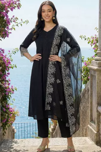 Women Ethnic Motifs Regular Thread Work Kurta with Trousers & With Dupatta
