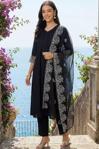 Women Ethnic Motifs Regular Thread Work Kurta with Trousers & With Dupatta