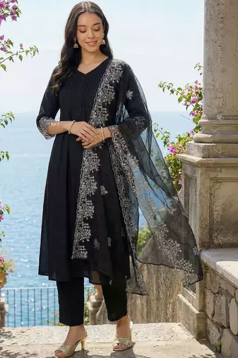 Women Ethnic Motifs Regular Thread Work Kurta with Trousers & With Dupatta