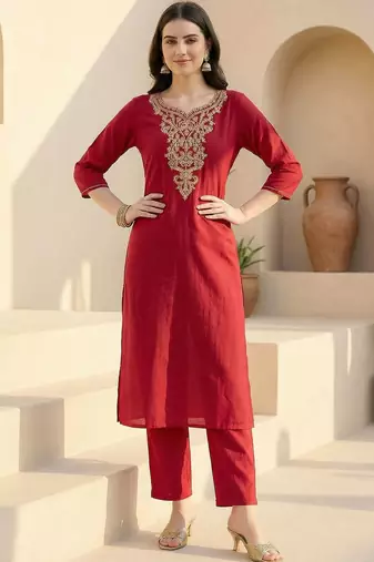 Women Ethnic Motifs Embroidered Regular Thread Work Kurta with Trousers