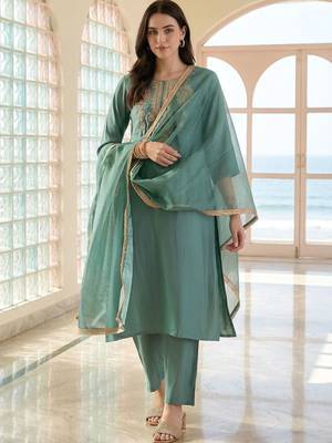 Women Ethnic Motifs Embroidered Regular Thread Work Kurta with Trousers & With Dupatta 1